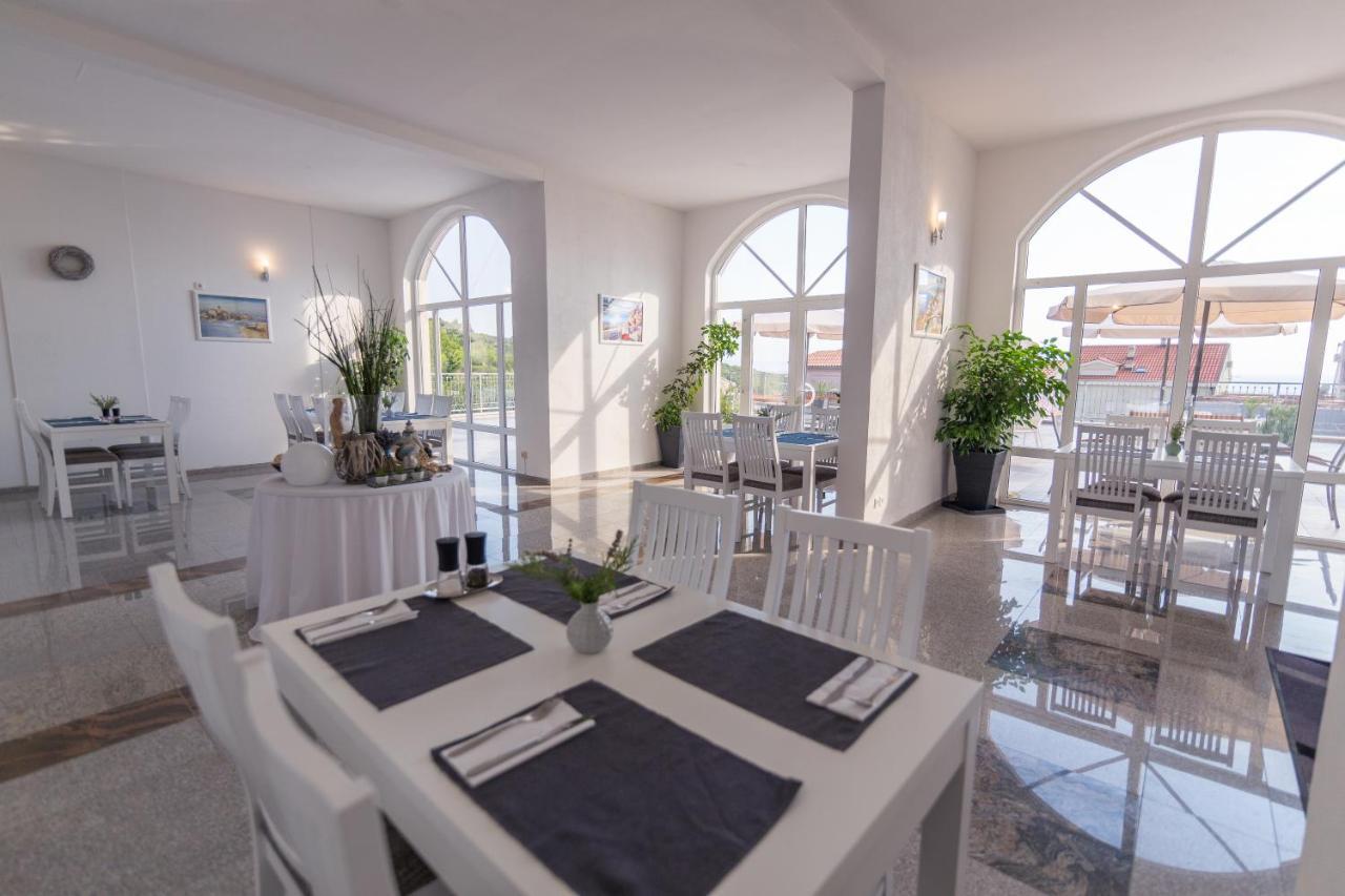 White Stone Villa Promajna Bagian luar foto